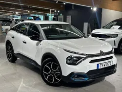 Vit Begagnad 2022 Citroën e-C4 Feel Halvkombi | 194 900 kr (Bra pris)
