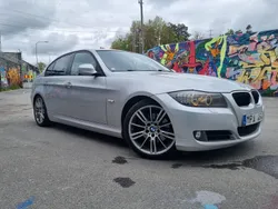 Grå Begagnad 2010 BMW 320 Comfort Edition Sedan | 114 995 kr (Lite dyr)