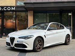 Vit Begagnad 2018 Alfa Romeo Giulia Quadrifoglio Sedan | 659 900 kr (Dyr)
