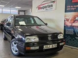 Svart Begagnad 1997 VW Golf IV Halvkombi | 39 900 kr (Lite dyr)
