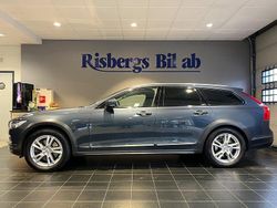 Mörkblå Begagnad 2019 Volvo V90 CC Momentum Kombi | 254 900 kr (Bra pris)