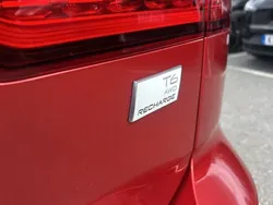 Röd Begagnad 2022 Volvo V60 R-Design Kombi | 429 900 kr (Marknadspris)