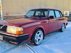 Begagnad 1982 Volvo 244 Sedan | 60 000 kr