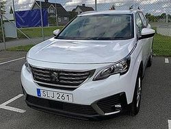 Vit Begagnad 2018 Peugeot 5008 Minibuss | 190 000 kr (Marknadspris)
