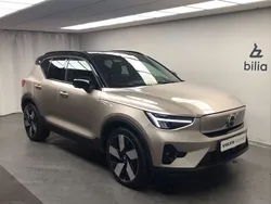 Grå Begagnad 2022 Volvo XC40 Ultimate SUV | 599 000 kr