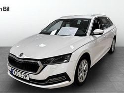 Candy white Begagnad 2022 Skoda Octavia Style Kombi | 269 900 kr (Marknadspris)