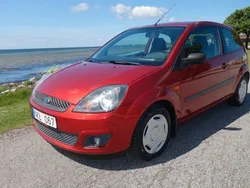 Orange Begagnad 2006 Ford Fiesta Halvkombi | 24 500 kr (Marknadspris)