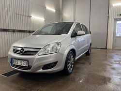 Grå Begagnad 2011 Opel Zafira Minibuss | 34 900 kr