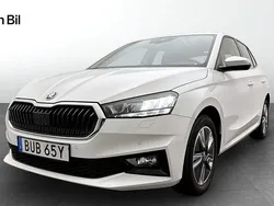 Vit Begagnad 2023 Skoda Fabia Style Halvkombi | 221 900 kr (Marknadspris)