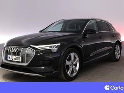 Svart Begagnad 2022 Audi e-tron Proline SUV | 375 900 kr (Marknadspris)