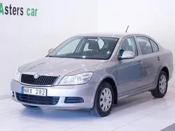 Ljusbrun Begagnad 2009 Skoda Octavia Ambiente Halvkombi | 14 900 kr