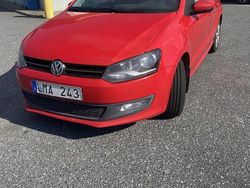 Röd Begagnad 2010 VW Polo Halvkombi | 29 500 kr (Lite dyr)