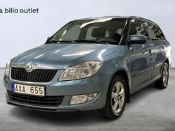 Ljusblå Begagnad 2010 Skoda Fabia Kombi | 9 900 kr