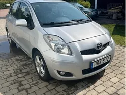Silver Begagnad 2010 Toyota Yaris Halvkombi | 36 000 kr (Bra pris)