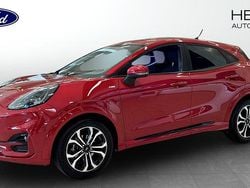 Röd (red) Begagnad 2022 Ford Puma ST-Line SUV | 229 900 kr (Marknadspris)