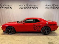 Röd Begagnad 2013 Dodge Challenger Sportkupé | 389 900 kr