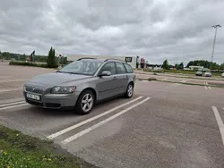 Grå Begagnad 2007 Volvo V50 Kinetic Kombi | 30 000 kr (Bra pris)