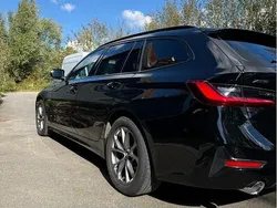 Svart Begagnad 2021 BMW 320 Sport Line Kombi | 325 000 kr (Bra pris)