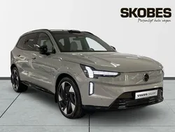 Grå Begagnad 2025 Volvo EX90 Performance SUV | 994 400 kr