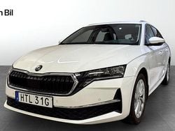 Vit Begagnad 2025 Skoda Octavia Selection Kombi | 309 900 kr (Bra pris)