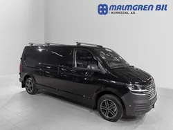 Svart (svartmetallic) Begagnad 2023 VW T6.1 Van | 411 250 kr (Bra pris)