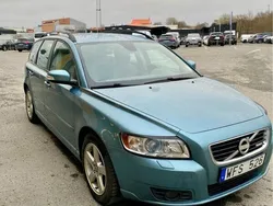 Blå Begagnad 2008 Volvo V50 Momentum Kombi | 44 000 kr (Marknadspris)