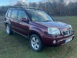 Mörkröd Begagnad 2003 Nissan X-Trail SUV | 39 000 kr (Superpris)