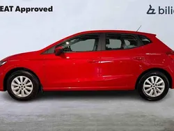 Röd Begagnad 2023 Seat Ibiza Halvkombi | 179 900 kr