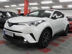 Vit Begagnad 2017 Toyota C-HR Executive SUV | 169 500 kr (Marknadspris)