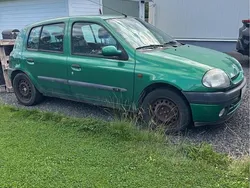 Grön Begagnad 2001 Renault Clio II Halvkombi | 10 000 kr (Bra pris)