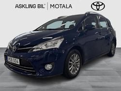 Mörkblå Begagnad 2016 Toyota Verso Active Minibuss | 169 000 kr (Lite dyr)