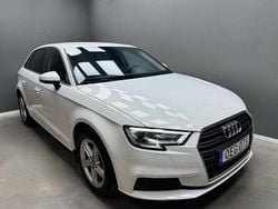 Vit Begagnad 2018 Audi A3 Design Halvkombi | 144 900 kr (Marknadspris)