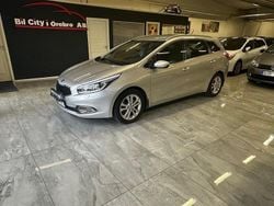 Grå Begagnad 2015 Kia Ceed Comfort Kombi | 89 900 kr (Marknadspris)
