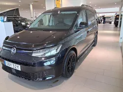 Svart Begagnad 2022 VW Caddy Maxi Black Edition Minibuss | 289 000 kr (Superpris)