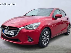Röd Begagnad 2015 Mazda 2 Halvkombi | 74 900 kr