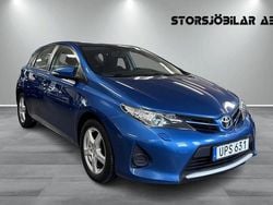Blå Begagnad 2014 Toyota Auris Multidrive S Halvkombi | 123 000 kr (Marknadspris)