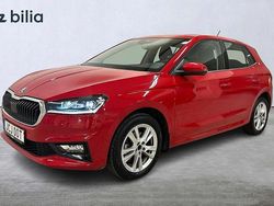 Röd Begagnad 2022 Skoda Fabia Style Halvkombi | 203 900 kr (Marknadspris)