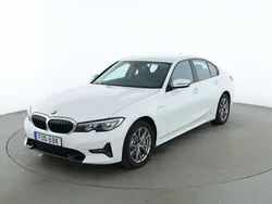 Vit Begagnad 2019 BMW 330e Sport Line Sedan | 316 000 kr (Lite dyr)