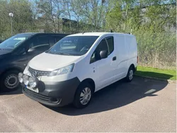 Vit Begagnad 2016 Nissan NV200 Van | 60 000 kr (Marknadspris)