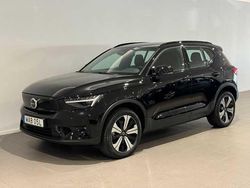 Svart Begagnad 2022 Volvo XC40 Plus SUV | 349 500 kr