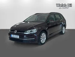 Svart Begagnad 2018 VW Golf VII Kombi | 179 900 kr (Marknadspris)