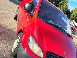 Röd Begagnad 2007 Mercedes Vito Minibuss | 25 000 kr (Marknadspris)