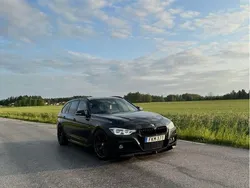 Svart Begagnad 2018 BMW 330 M Sport Kombi | 250 000 kr (Marknadspris)