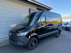 Svart Ny 2025 Mercedes E-Sprinter Van | 798 750 kr