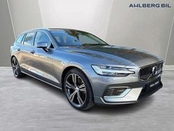 Grå Begagnad 2020 Volvo V60 Inscription Kombi | 354 500 kr (Marknadspris)