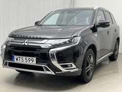 Svart Begagnad 2020 Mitsubishi Outlander SUV | 220 000 kr (Bra pris)