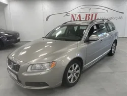 Ljusbrun Begagnad 2010 Volvo V70 Momentum Kombi | 59 900 kr (Marknadspris)