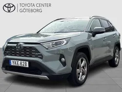 Grön Begagnad 2021 Toyota RAV4 Hybrid Executive SUV | 359 900 kr (Marknadspris)