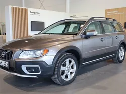 Grå (grå metallic ) Begagnad 2010 Volvo XC70 Summum SUV | 119 900 kr (Marknadspris)
