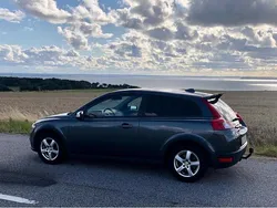 Grå Begagnad 2008 Volvo C30 Halvkombi | 30 900 kr (Marknadspris)